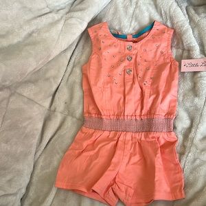 Peach girls romper, 4t, NWT